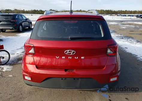 2025 Hyundai Venue Sel z USA, uszkodzony, nr VIN KMHRC8A30SU407751